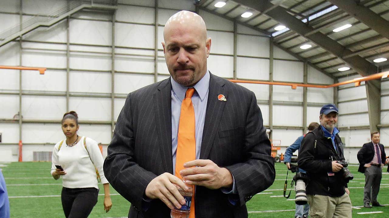 Browns' Pettine focused on assembling staff